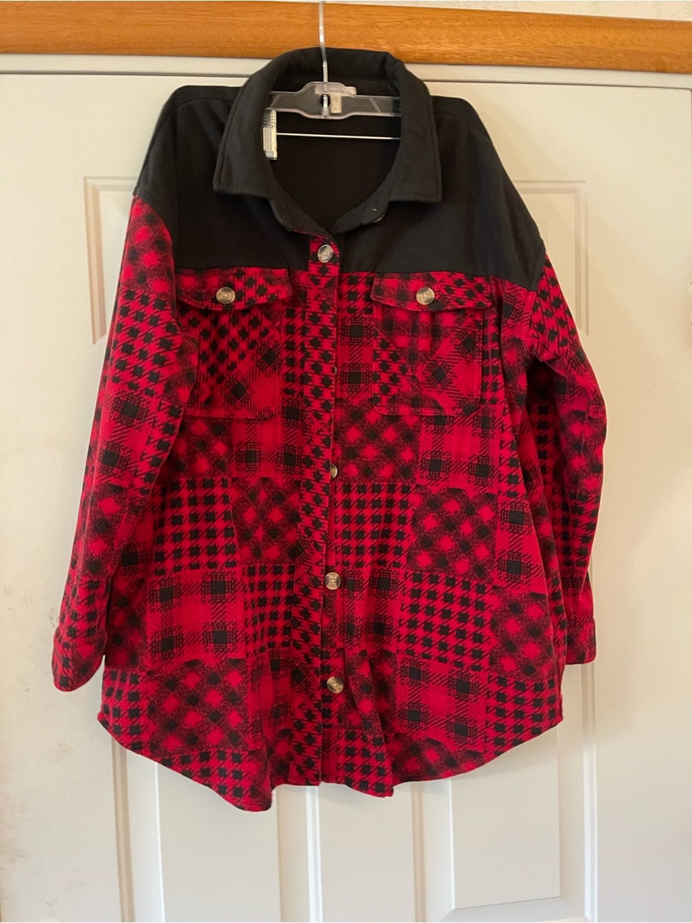 Maurice's Red Black Buffalo Plaid Fleece Shirt Jacket Shacket Button Down Large